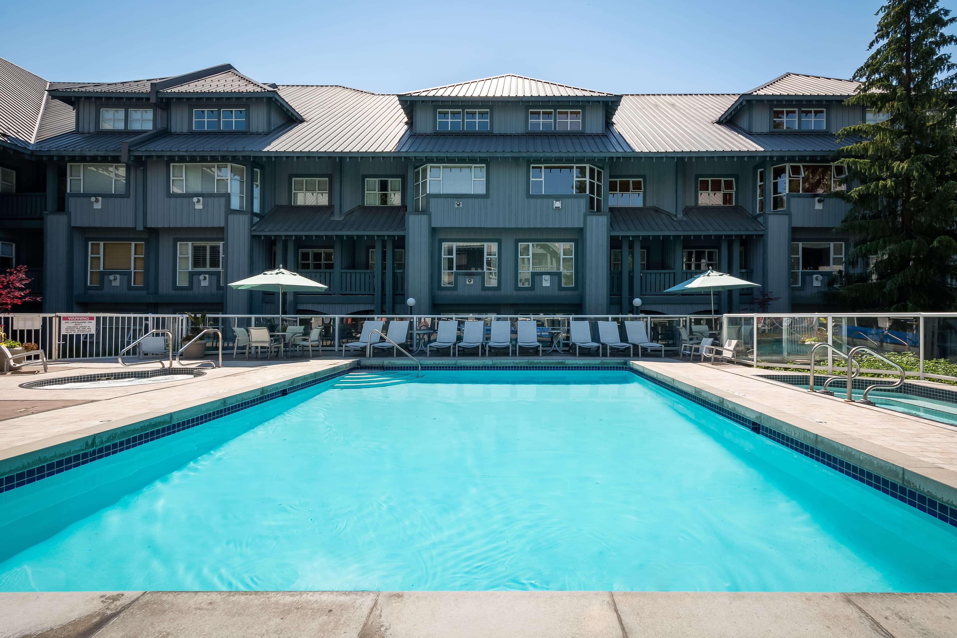 Glacier Lodge
