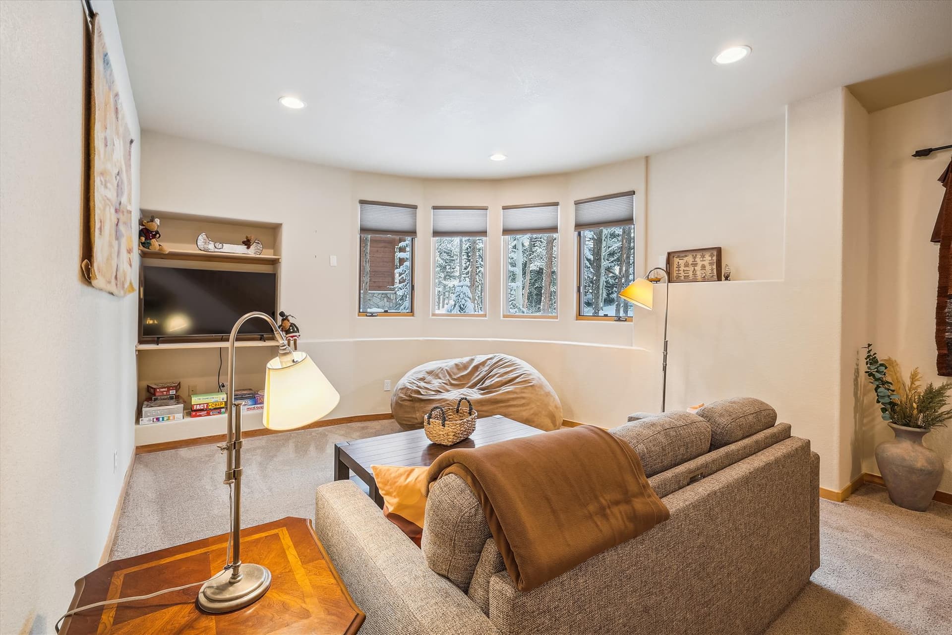 Living Area - Lupine Chalet - Frisco Vacation Rental