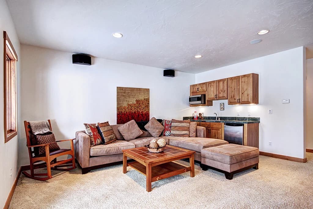Living Area - Pine Needle Lodge - Breckenridge Vacation Rental