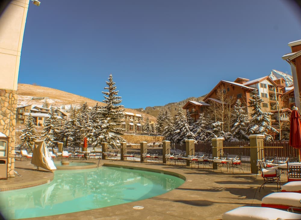 Indoor/Outdoor Pool