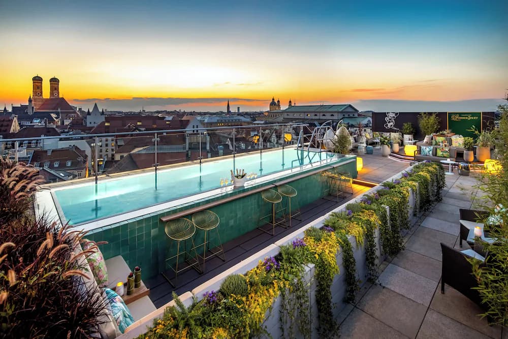 Rooftop pool