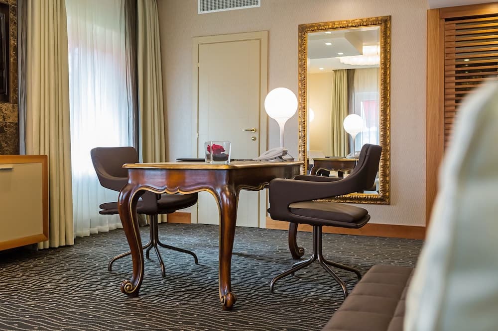 Room amenity