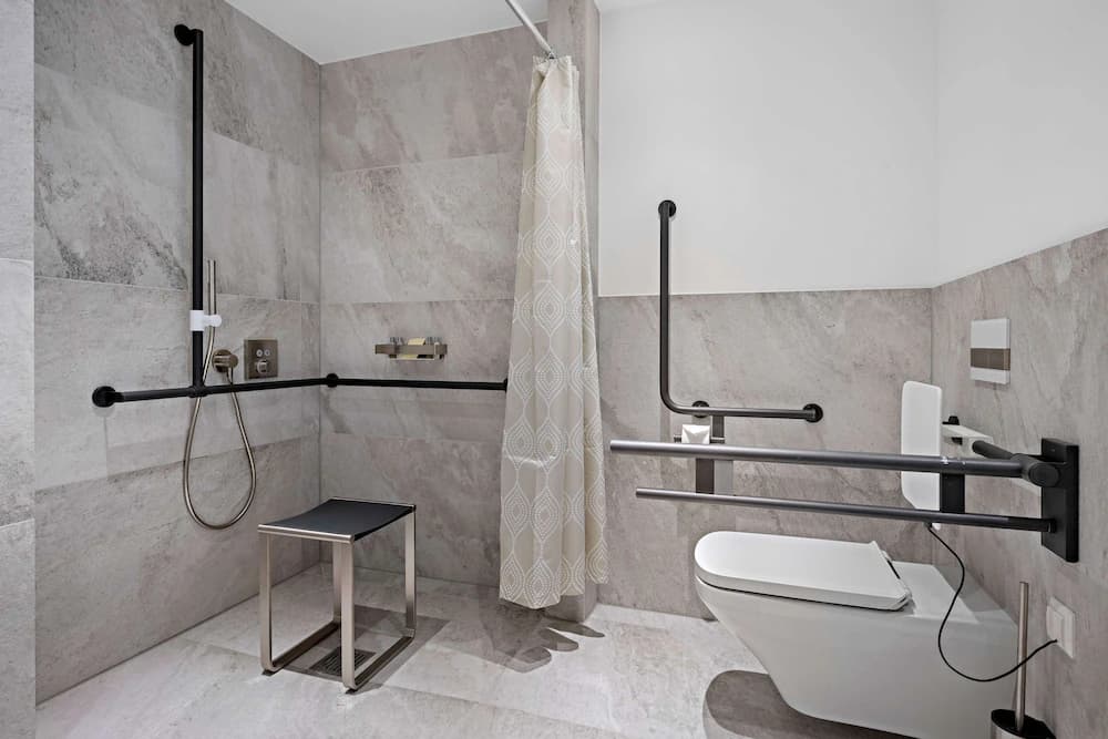 Bathroom shower