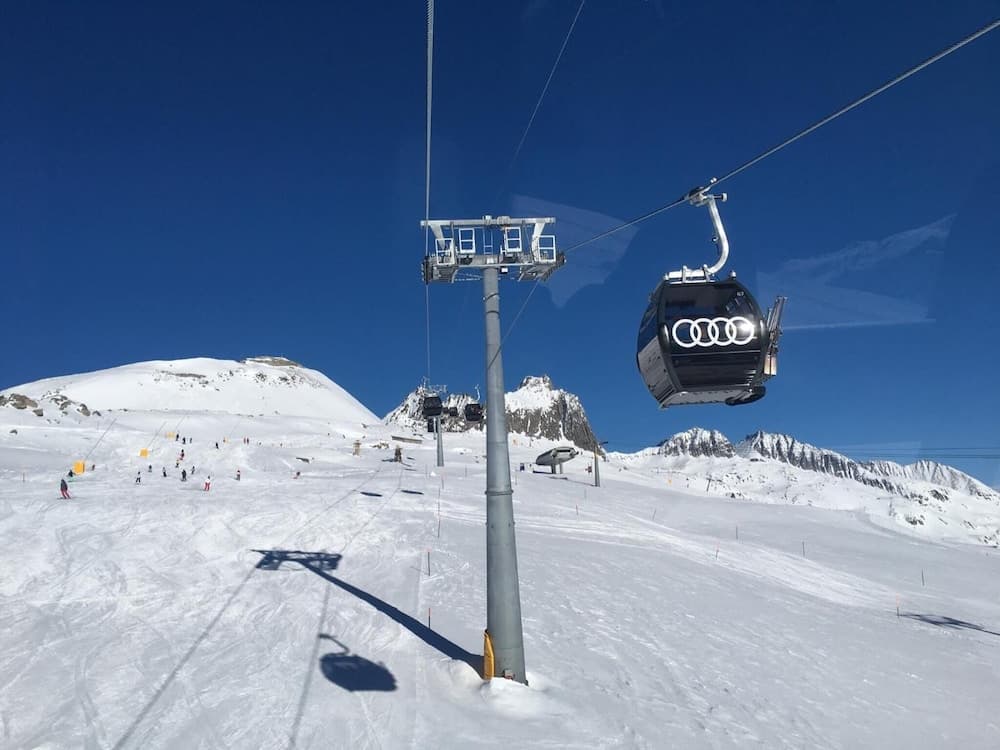 Snow and ski sports