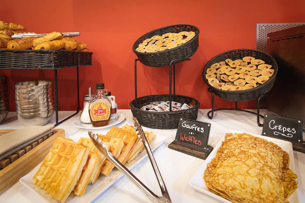 Breakfast buffet