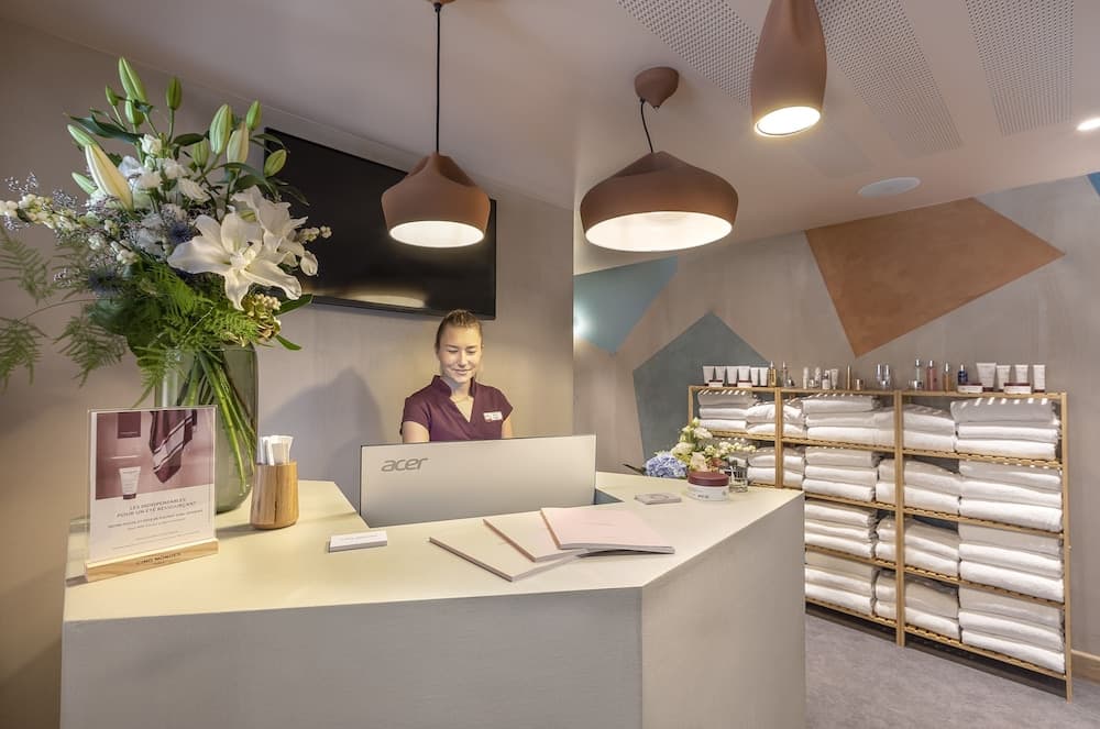 Spa reception