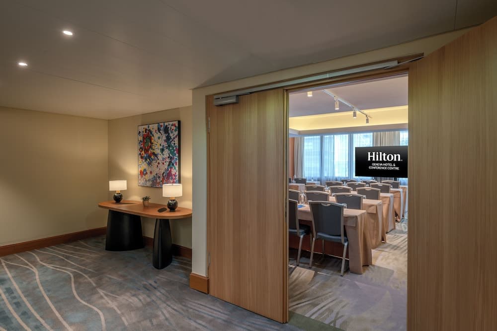 Meeting facility