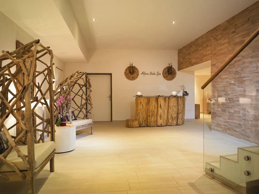 Spa reception
