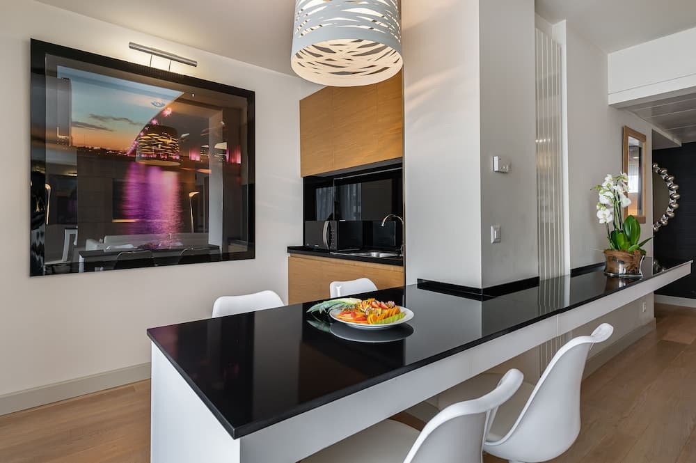 Private kitchenette