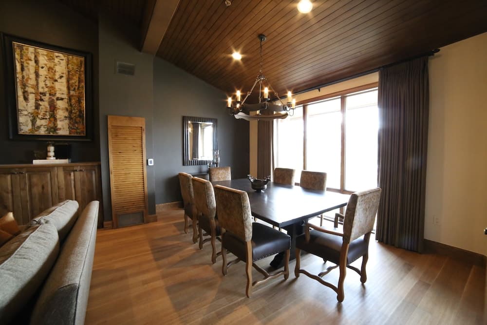 In-room dining