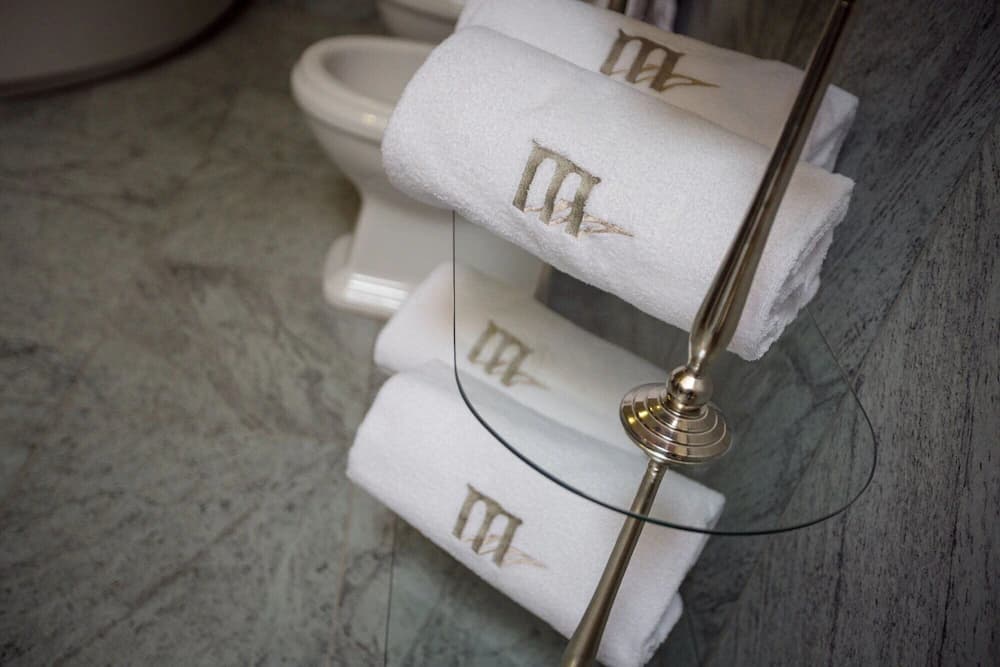 Bathroom amenities