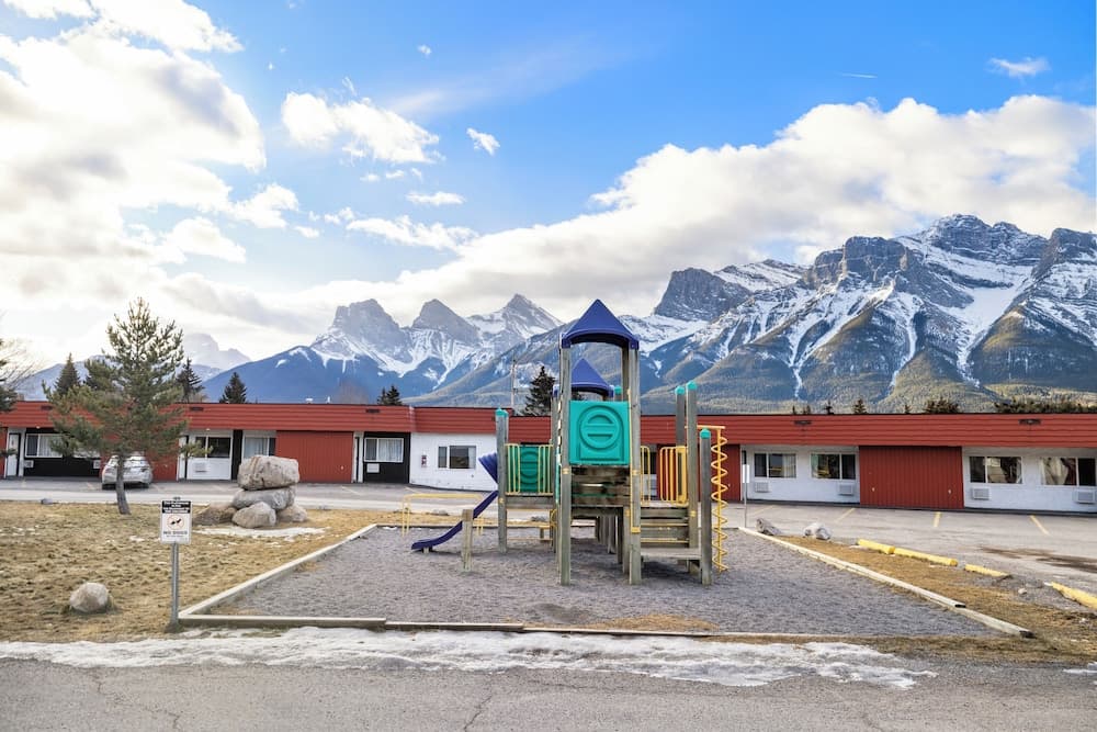 Children's play area - outdoor