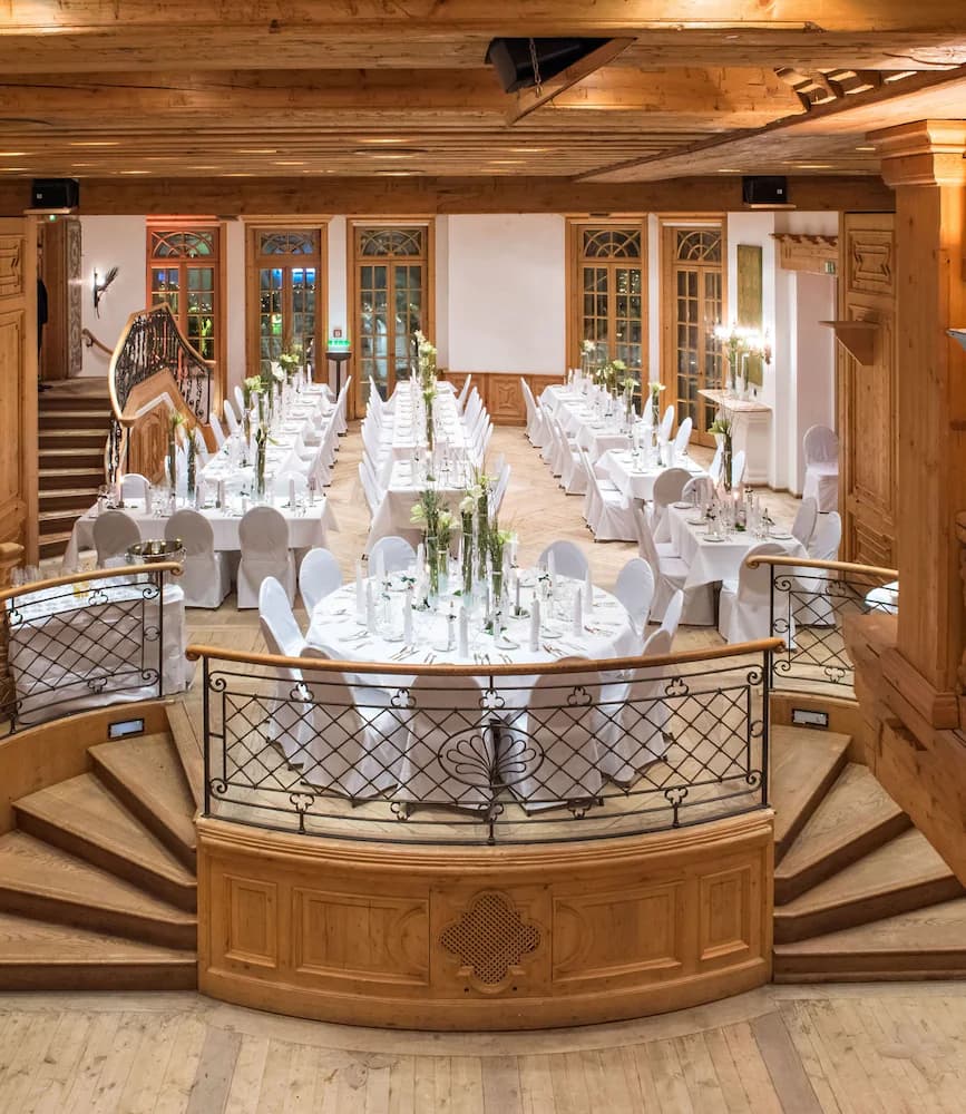 Banquet hall