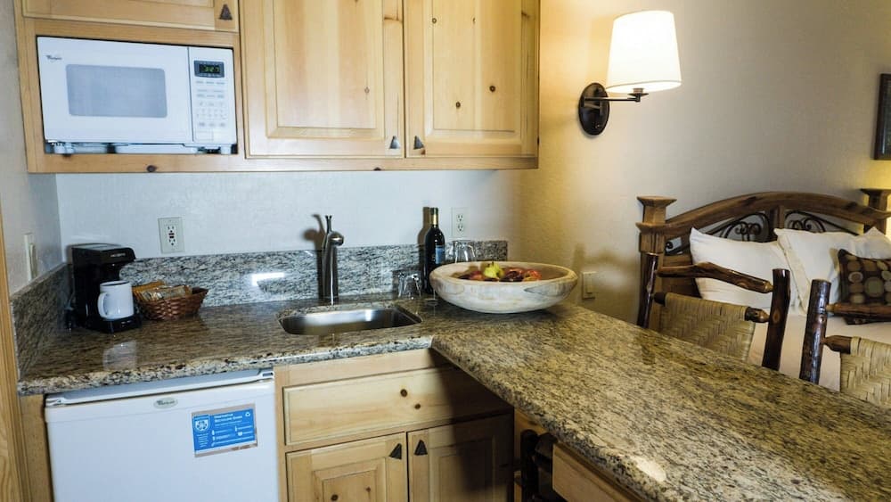 Private kitchenette