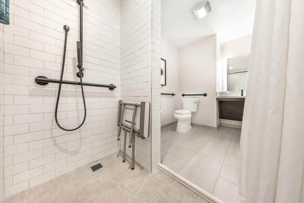 Bathroom shower