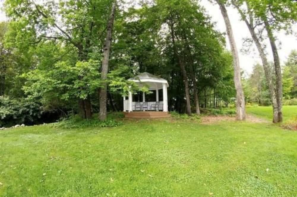 Gazebo