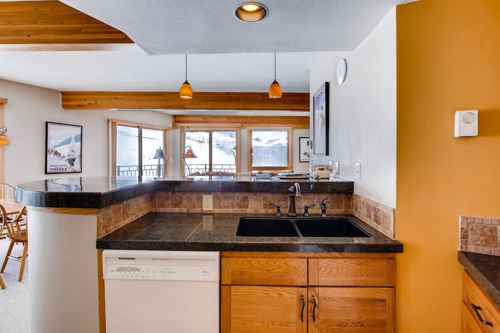 Private kitchenette