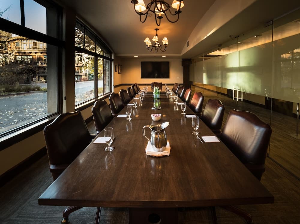 Meeting facility