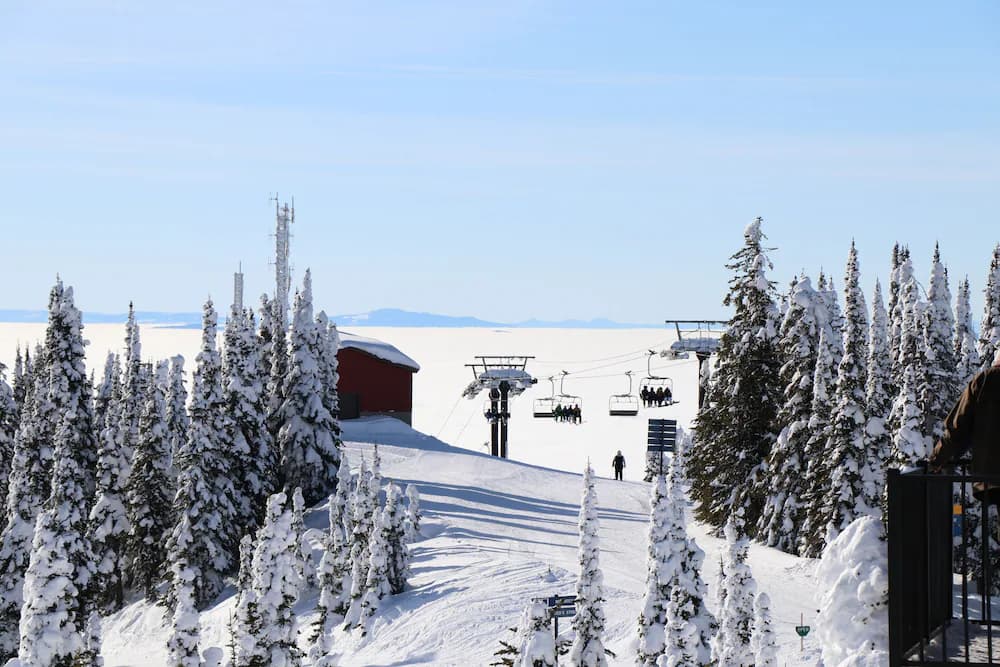 Skiing