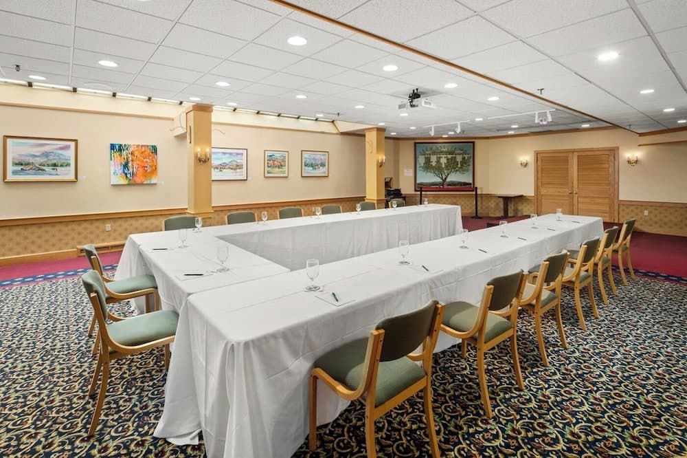 Meeting facility