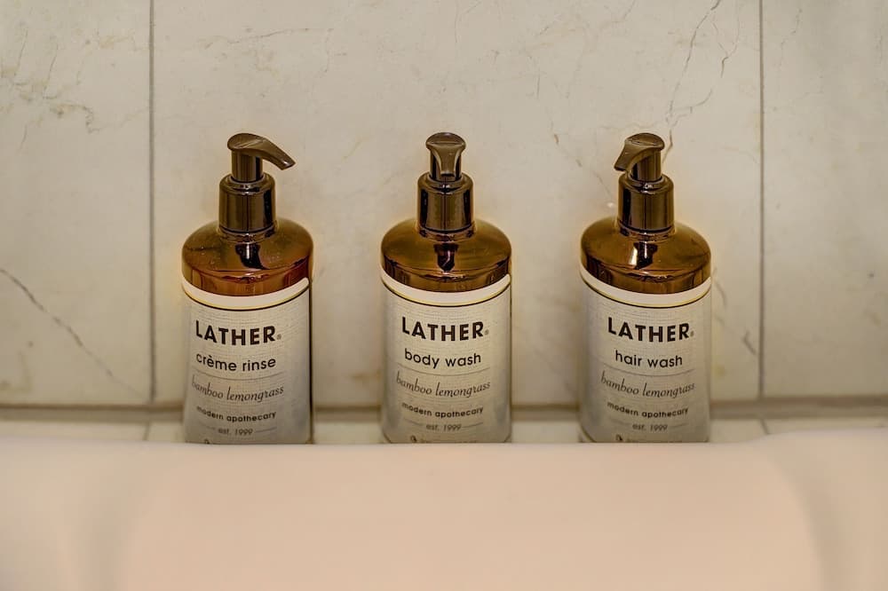 Bathroom amenities