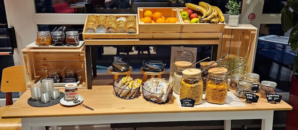 Breakfast buffet