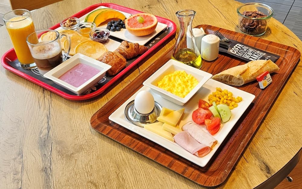 Breakfast meal