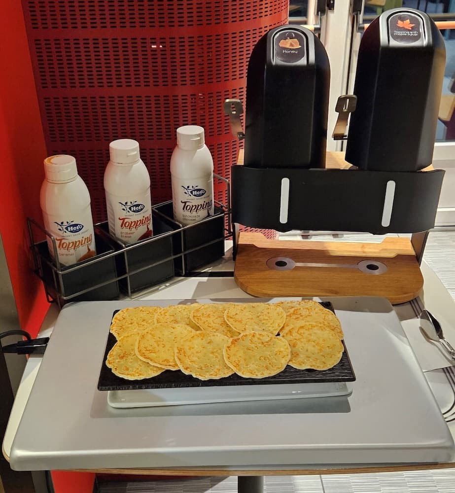 Breakfast buffet