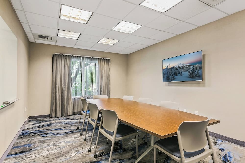 Meeting facility