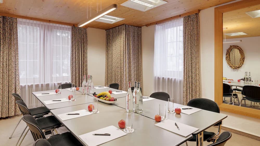 Meeting facility