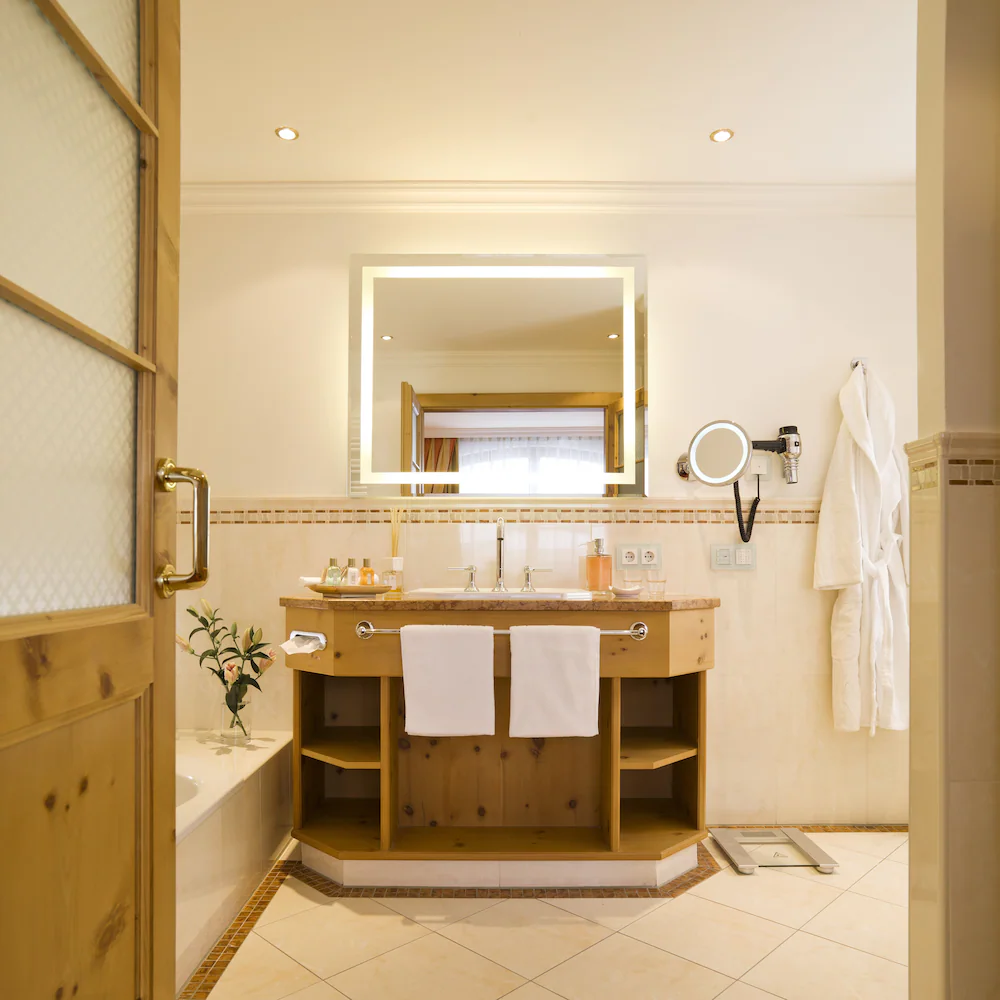 Bathroom sink