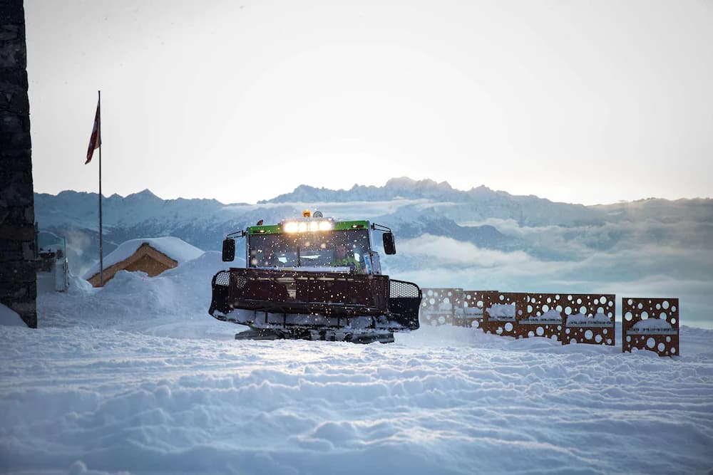 Snow and ski sports