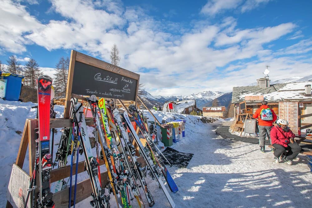 Snow and ski sports