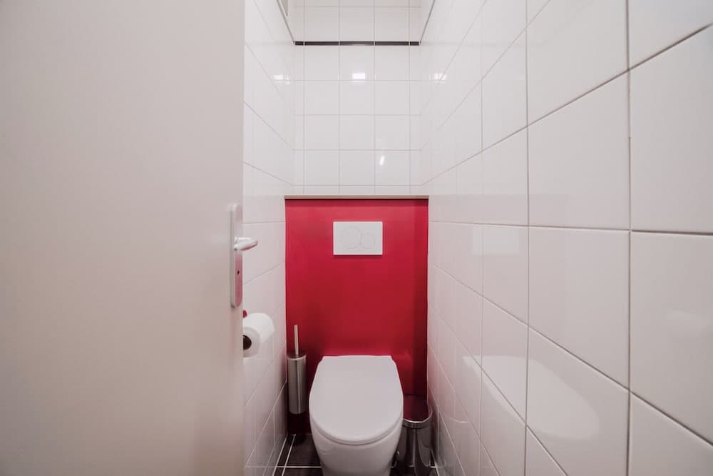 Raised toilet seat