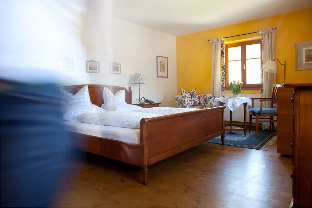 Room amenity