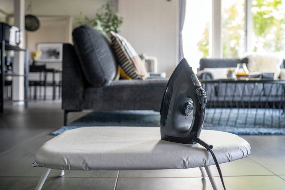 Iron/ironing board