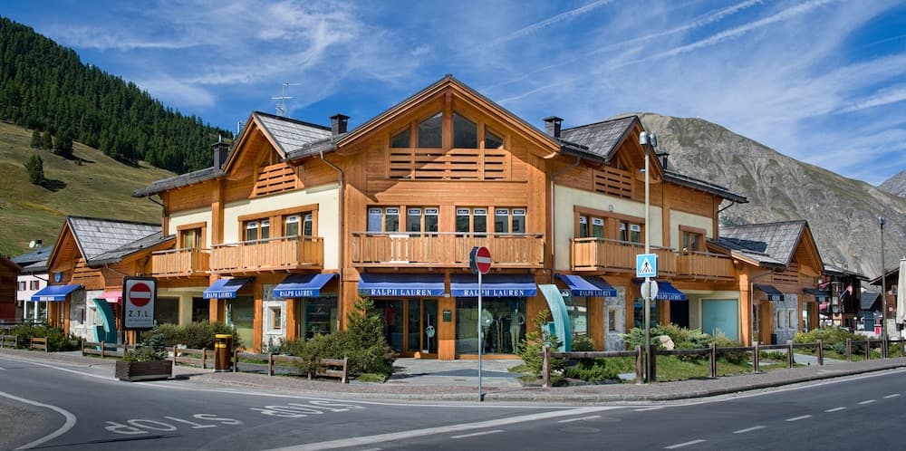 Primary image
