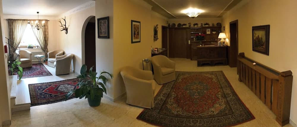 Concierge desk