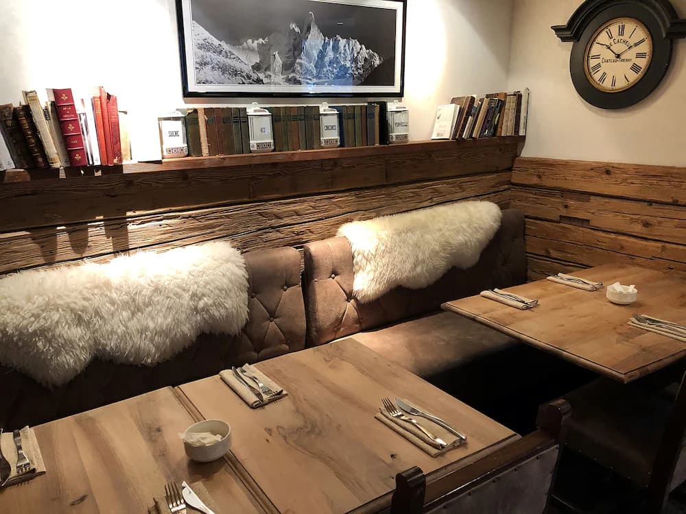 Breakfast area