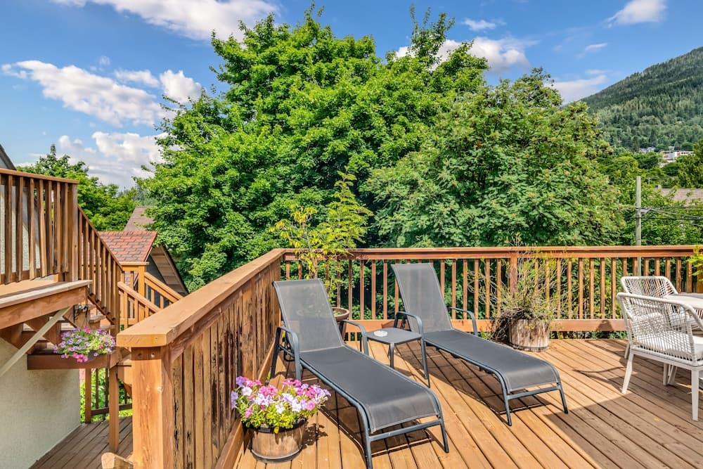 Sundeck