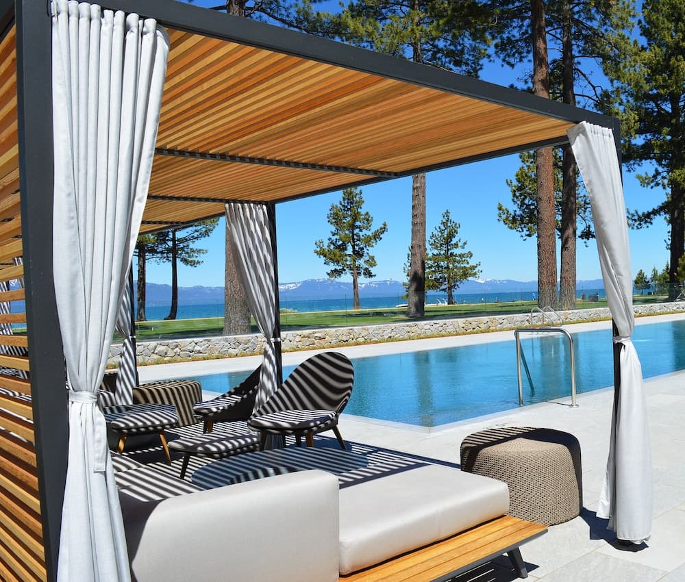 Infinity pool