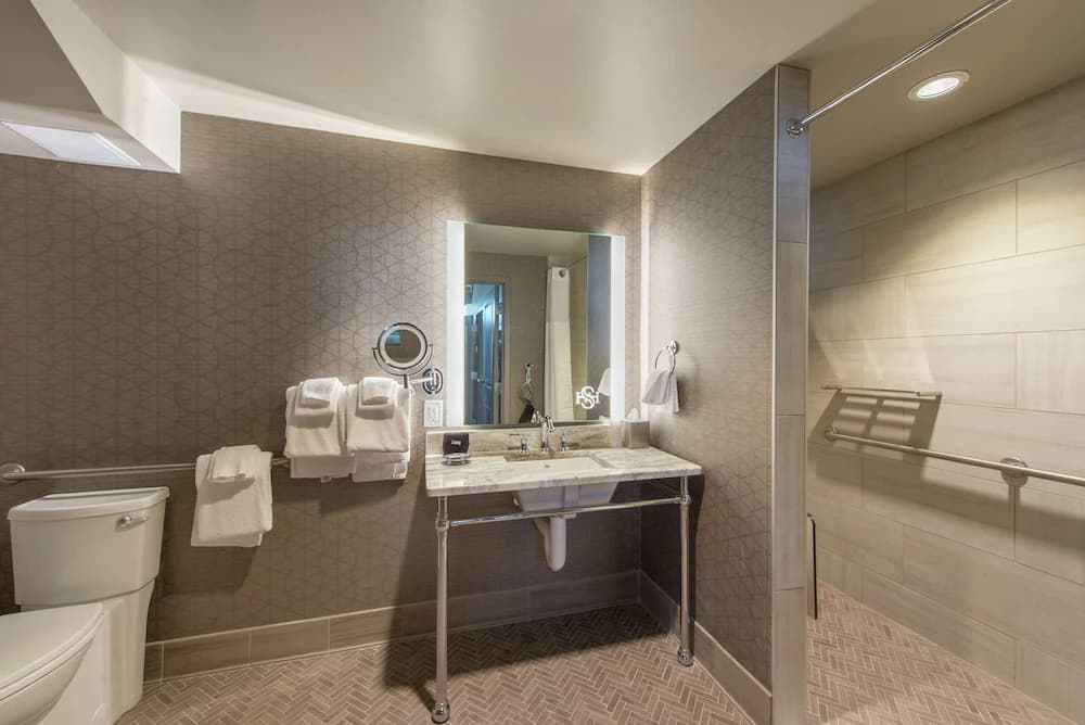 Bathroom shower