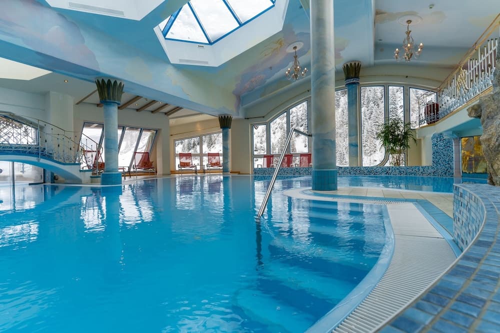 Rooftop pool