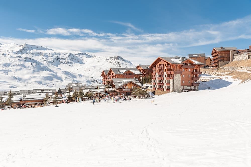 Snow and ski sports