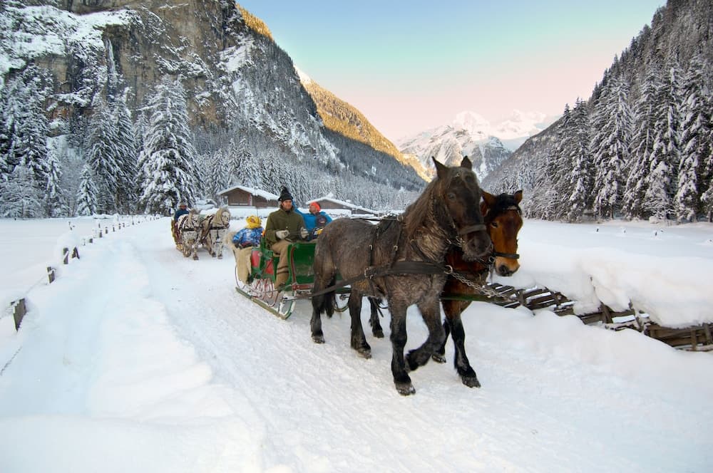 Snow and ski sports
