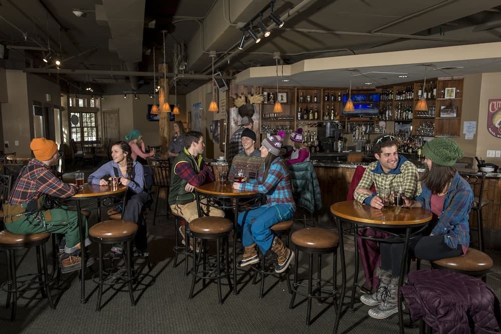 Sports bar