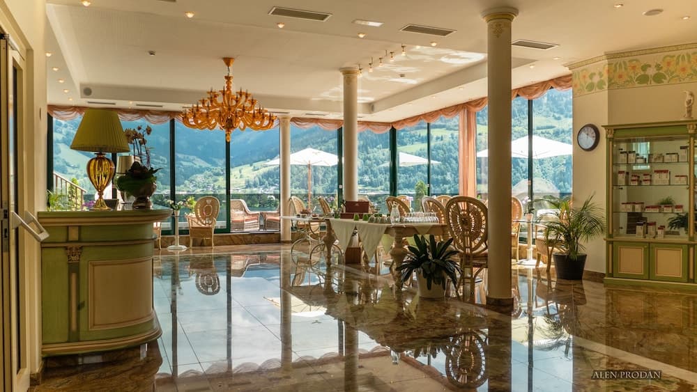 Spa reception
