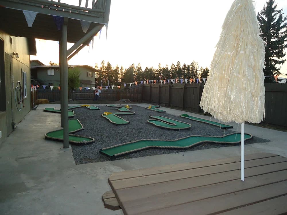 Mini-golf