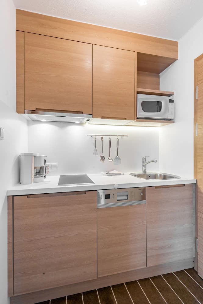 Private kitchenette