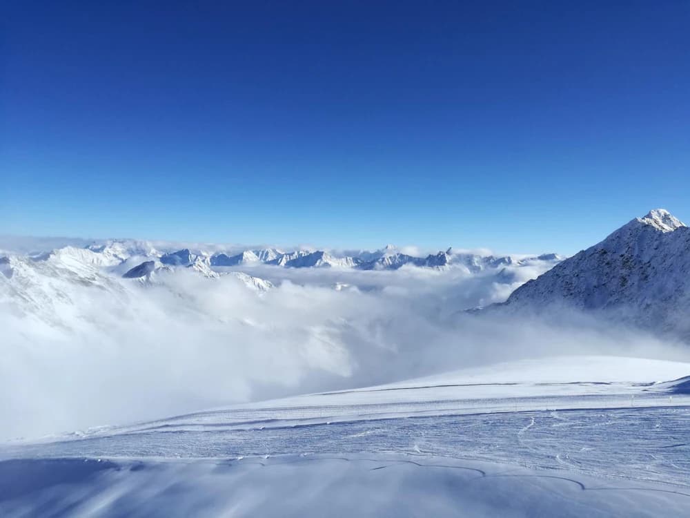 Snow and ski sports